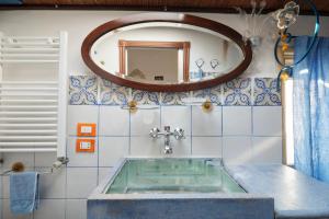A bathroom at Upstairs - Skylight