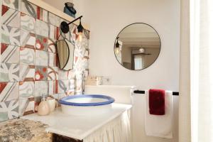 A bathroom at Upstairs - Skylight