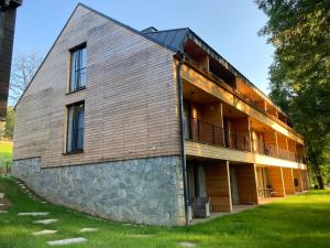 Budova, v ktorej sa apartmán nachádza