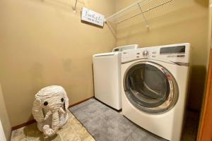 Gallery image of B6-SERENE VILLA-Romantic get-away while WFH in Bothell