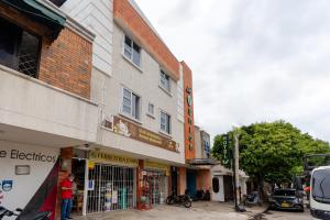 a building on the side of a city street at Ayenda Union in Valledupar