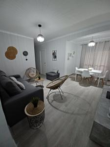 Posedenie v ubytovaní Sherryhouse