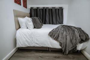 Zest Apartment