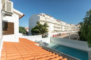 Πισίνα στο ή κοντά στο Modern Algarve Villa with Heated Pool and Beach Access