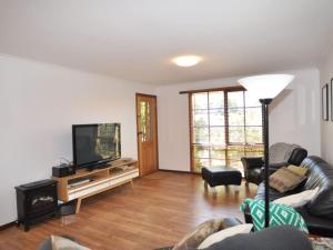 TV a/nebo společenská místnost v ubytování Palm Waters 4 - Wi-Fi & Linen Included