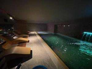 Bazén v ubytování Paşapark Selçuklu Hotel nebo v jeho okolí
