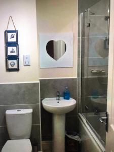 Bany a Lazy Nest - Sleeps 4 Parking Garden & Hammocks