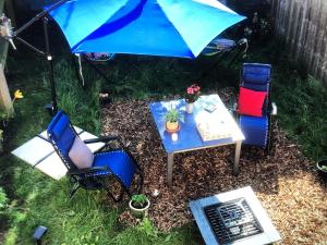 Puutarhaa majoituspaikan Lazy Nest - Sleeps 4 Parking Garden & Hammocks ulkopuolella