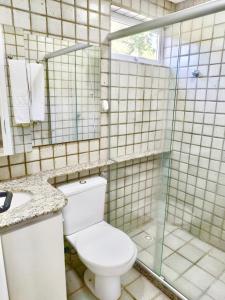 Bathroom sa Condomínio Gavoa Resort - 2 quartos - BL D apt 209