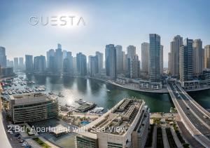 Nespecifikovaný výhled na destinaci Dubaj nebo výhled na město při pohledu z apartmánu
