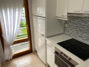 Kuchyň nebo kuchyňský kout v ubytování LOS RESPIGOS PLAYA
