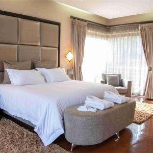 Schimper View Boutique Guest House客房内的一张或多张床位