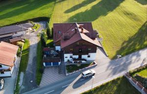 A bird's-eye view of Ferienwohnung Neuheim