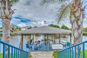 Gallery image of Waterfront Home with Dock, Kayaks, Pool and More! in Crystal River