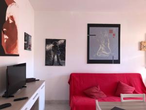 TV a/nebo společenská místnost v ubytování House Turi