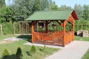 A garden outside Ponty-Poronty Vendégház