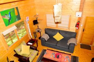 Ein Sitzbereich in der Unterkunft Severine Cottages and Lounge Ltd