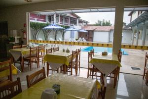 Bazén v ubytování Hotel Capuchins nebo v jeho okolí