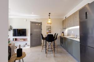 A kitchen or kitchenette at Villa Zoe , south Crete , Triopetra