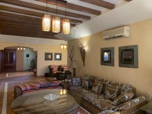 Oleskelutila majoituspaikassa Villa with Sea View at Sinaway Lagoon Resort & Spa Ras Sedr - South Sinai