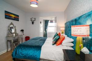 Zdjęcie z galerii obiektu Starling View BOUTIQUE Stunning Seafront view Apartment w Aberystwyth