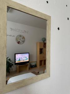TV a/nebo společenská místnost v ubytování Rooms Deny