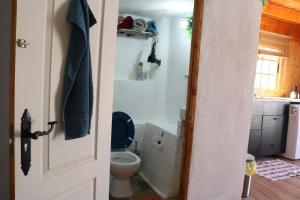 A bathroom at Half wooden rural apartment Még 32 kép