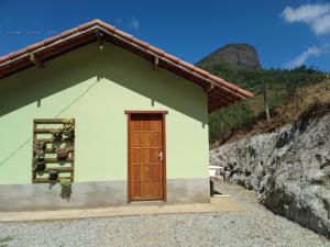 O edifício em que o chalé alpino se localiza