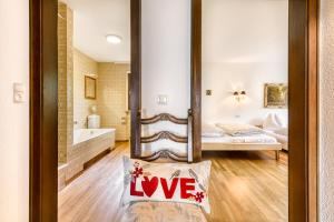 Letto o letti in una camera di Panoramavilla Bludenz by A-Appartments