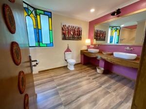 Koupelna v ubytování Pink Flamingo Boutique Hotel