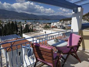 Gallery image of KTM Sunny Villas in Poros