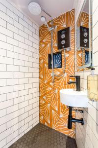 Ванная комната в Brighton Laines Apartments - Central Laines Location