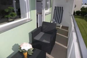 Posezení v ubytování Helle, Ruhige, Moderne Wohnung, 5 min zu Fa GROB