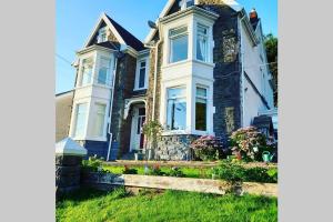 Gallery image of Mabon House near Zip World Tower and Bike Park Wales in Rhondda