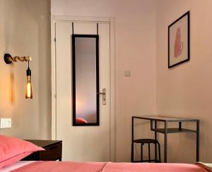 A bed or beds in a room at B&B Boutique Two Bedrooms Apartments