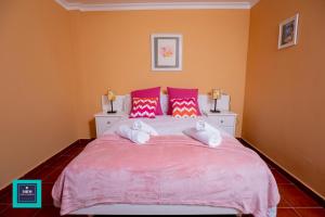 A bed or beds in a room at Inés Apartment, Montaña La Data