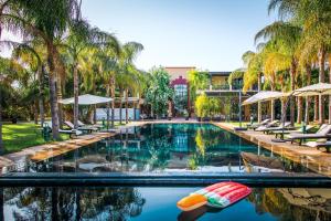 Πισίνα στο ή κοντά στο Palais Mirage d'Atlas, Hôtel de Luxe & Spa