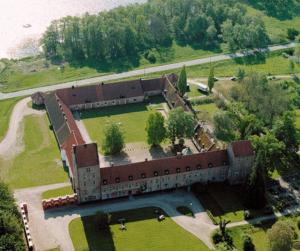 Ett flygfoto av Bäckaskog Slott