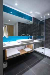 Ванная комната в Holiday Inn Express - Almaty by IHG