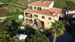 Το κτήριο όπου στεγάζεται  το bed & breakfast