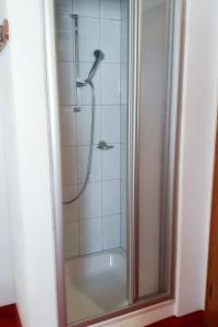 A bathroom at Apartment Ferienglück by Interhome Még 24 kép