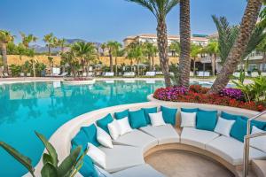 Bazén v ubytovaní Barceló La Nucía Palms alebo v jeho blízkosti