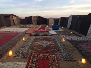 Foto da galeria de Desert Queen Camp ( typical luxury) em Merzouga