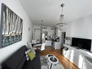 Kuchnia lub aneks kuchenny w obiekcie Marimar apartments