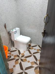 Ένα μπάνιο στο Chakravarthy Holidays