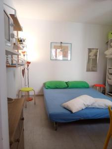 Posteľ alebo postele v izbe v ubytovaní Studio apartment, super position