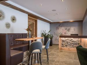 Istumisnurk majutusasutuses Tennenwirt Hotel