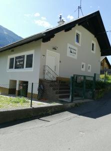 Budynek, w którym mieści się apartament