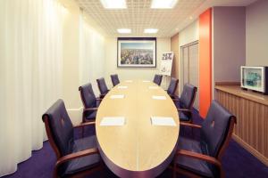 Área de negócios e/ou sala de conferências em Mercure Nantes Centre Grand Hotel