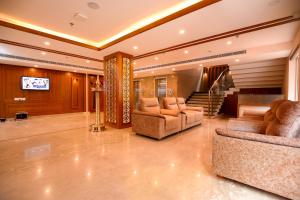 Krishnavalsam Regency的休息区